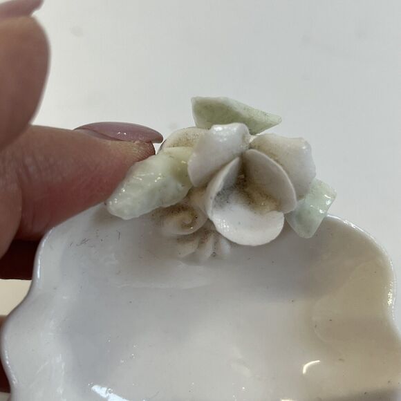 Set of 4 VINTAGE PORCELAIN SALT CELLAR SHELL SHAPED W/ROSES BY ARDALT ~ JAPAN - Picture 9 of 12
